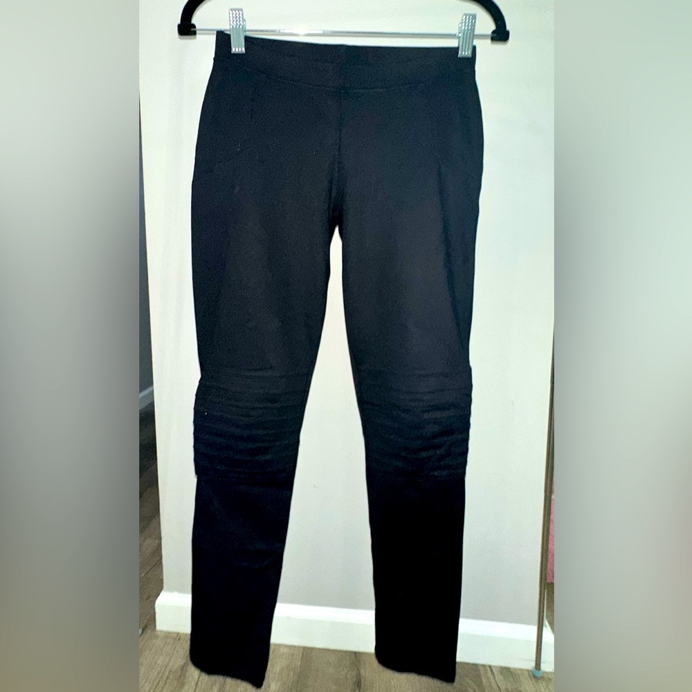 ZARA leggings.Good condition